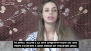 Hamas, il video della ragazza israeliana in ostaggio: “Portatemi via da qui”