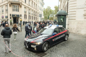 Roma, giallo bomba al ghetto: “‘È esercitazione’ ma l’allarme è vero”