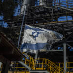 Israele, presto offensiva nella Striscia. Aiuti per Gaza in attesa a valico Rafah