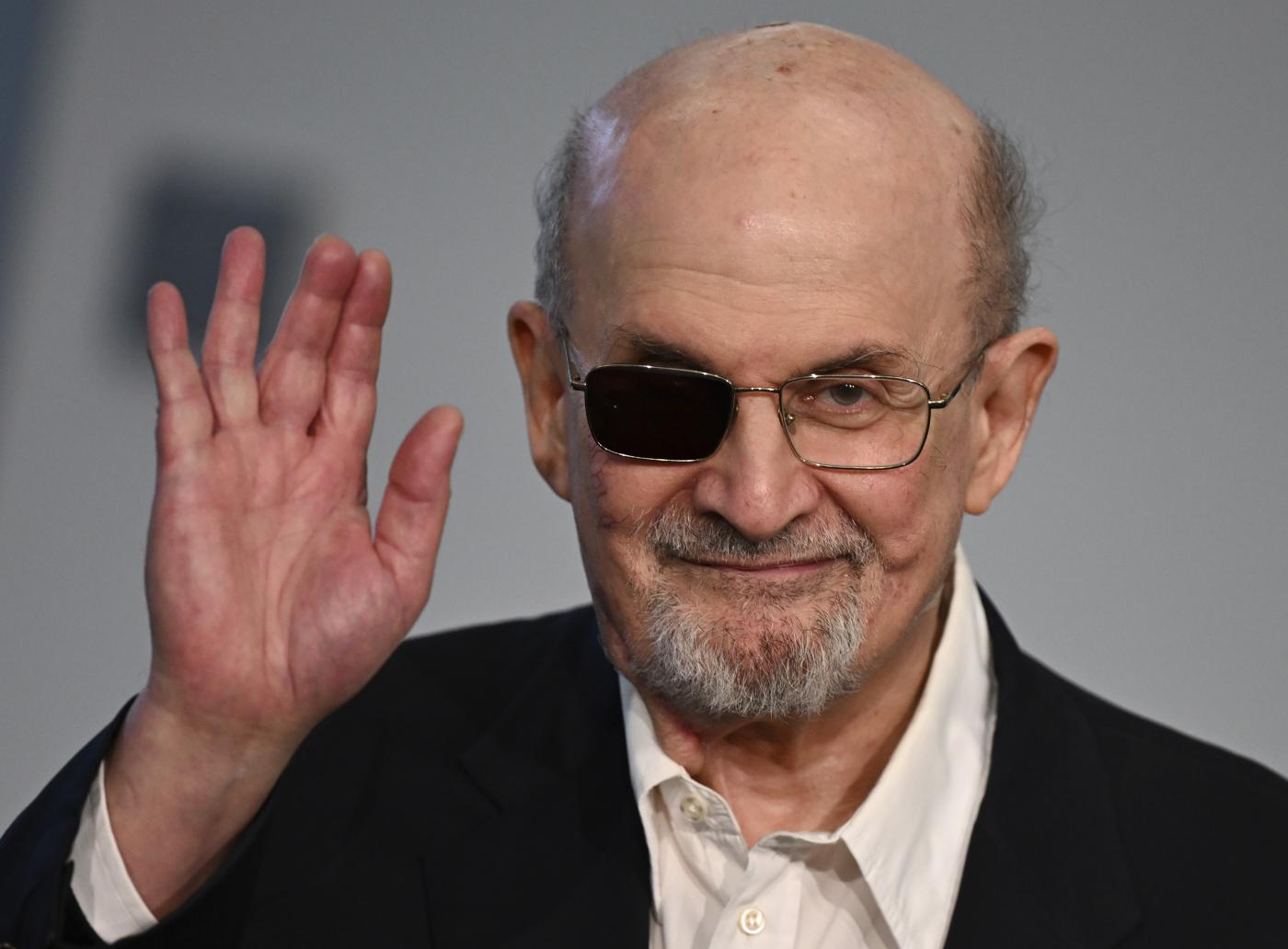 Libri, Salman Rushdie tra ricordo di Calvino e sostegno all”amico Saviano’