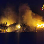 Incendi, ancora roghi in Sicilia: anche oggi allerta rossa