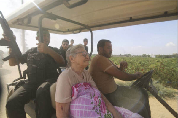 Israele: “La maggior parte degli ostaggi in mano ad Hamas è viva”