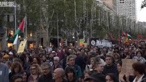 Barcellona, marcia pro Palestina nella città catalana