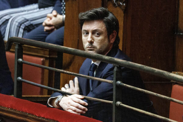 Camera dei Deputati - Dichiarazioni programmatiche del presidente del Consiglio Meloni e voto di fiducia al governo