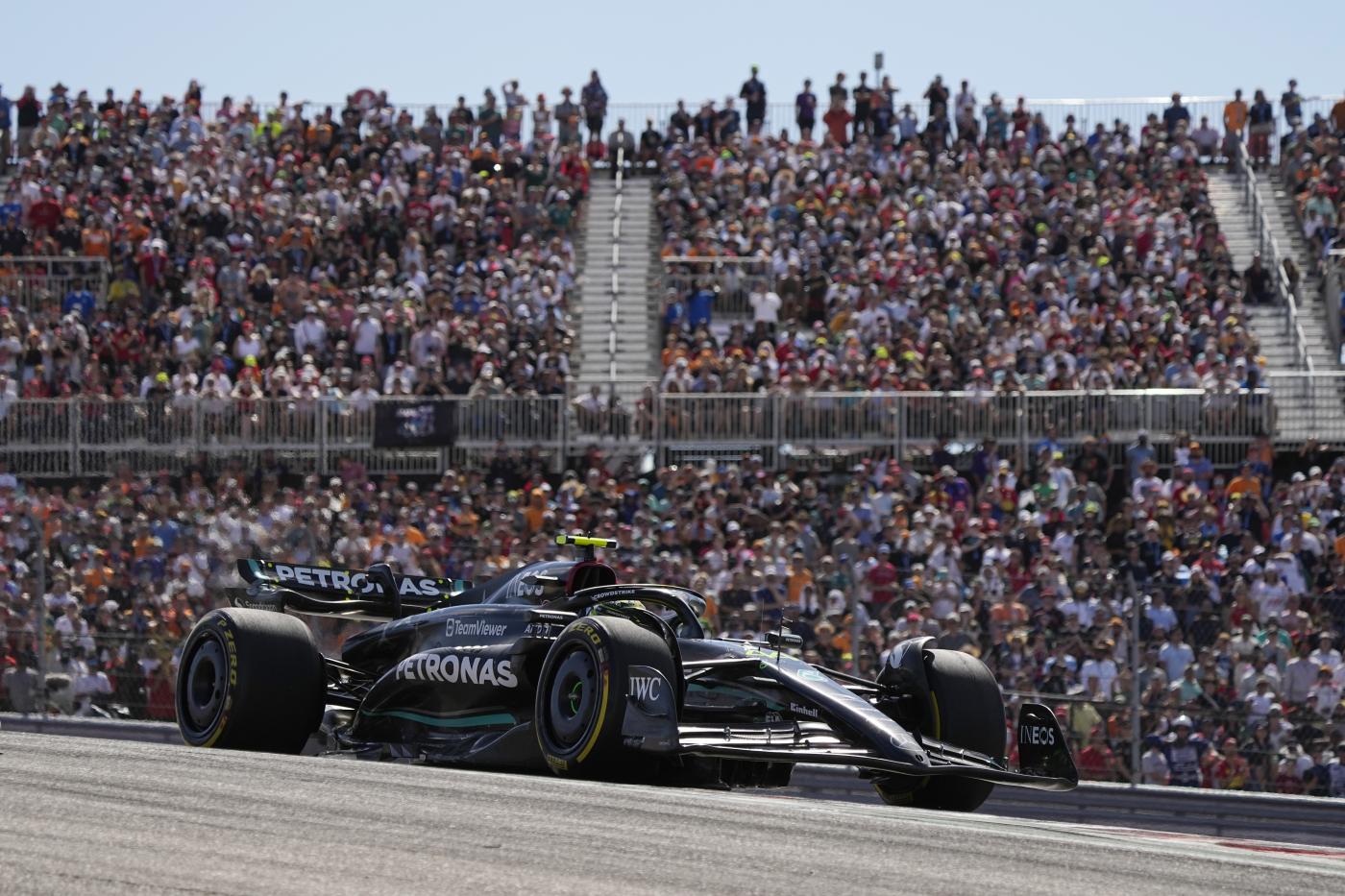 Formula 1, fondo irregolare per Hamilton e Leclerc: stravolto il Gp Usa