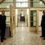 Carceri, il Garante: “Sovraffollamento al 131,06%, a San Vittore è al 220,98%”