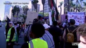Medioriente, manifestazione filo-palestinese a Los Angeles