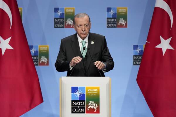 Medioriente, Erdogan: “Miliziani Hamas non terroristi ma liberatori”