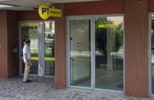 Stezzano (Bg) - rapinato l'ufficio postale di via Cevedale