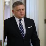 Ucraina, Fico annuncia: stop armi a Kiev dalla Slovacchia