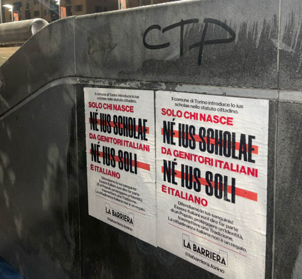 Torino, manifesti contro ius scholae e ius soli in città