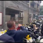 Cina, morte Li Keqiang: centinaia di mazzi di fiori davanti alla casa dell’ex premier