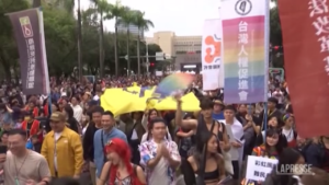 Taiwan, folla a Taipei per il Pride 2023: anche tantissimi bambini
