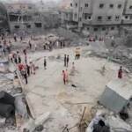 Gaza, raid Israele su moschea ed edifici a Deir al-Balah: 13 morti