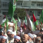 Libano, a Beirut manifestano i sostenitori di Hamas