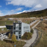 Olimpiadi Milano-Cortina, ecco la pista da bob di Cesana al centro delle polemiche