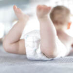 Manovra, aumento Iva su pannolini: +100 euro l’anno a neonato