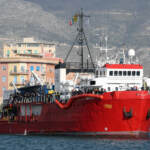 Migranti, fermo amministrativo e multa per la nave Sea Eye 4