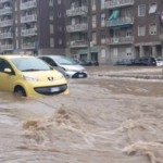 Bomba d’acqua a Milano, esonda il Seveso: le immagini dalla zona di Niguarda