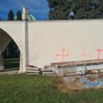 Austria, fiamme in sezione ebraica del cimitero di Vienna: svastiche sui muri