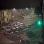 Maltempo, esondazioni in Toscana: una vittima. Vigile del Fuoco disperso nel Bellunese