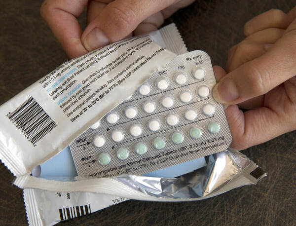 Salute, Aifa verso pillola anticoncezionale gratis fino ai 26 anni