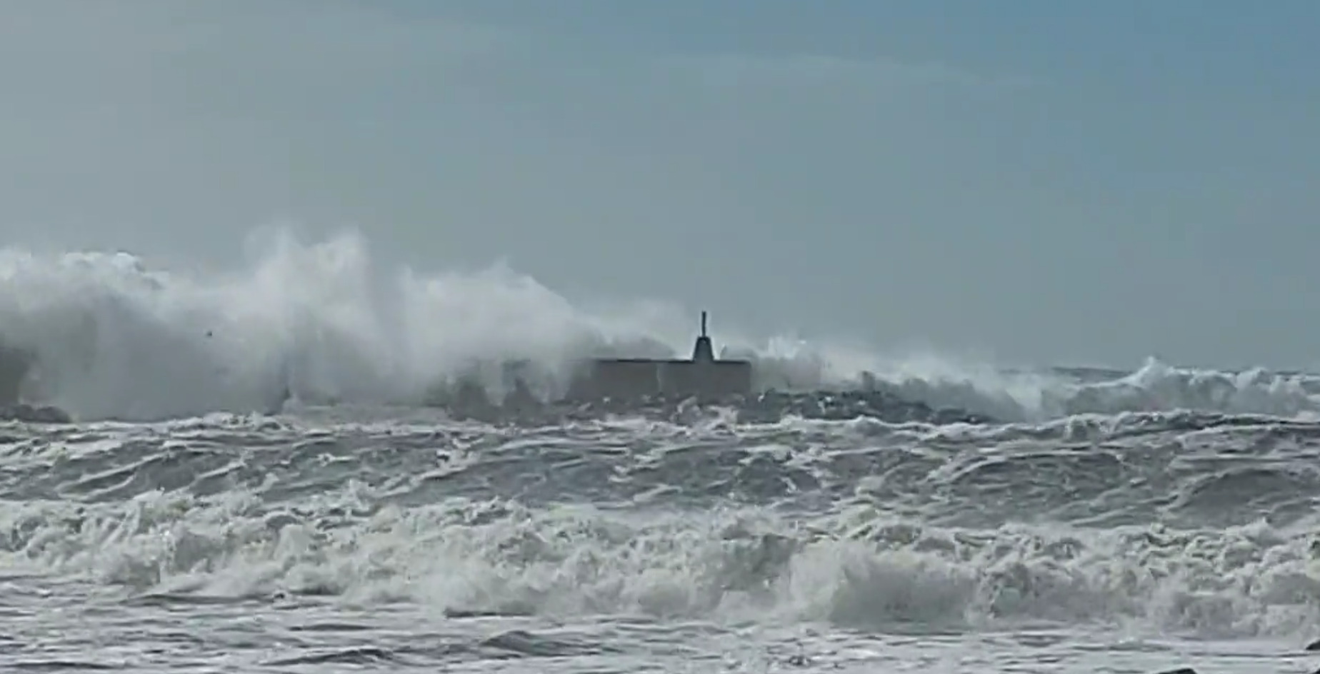 Maltempo, Mareggiata In Liguria: Onde Di 7 Metri E Danni Sulle Coste ...