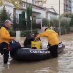 Maltempo in Toscana, le immagini da Campi Bisenzio: strade come fiumi di fango