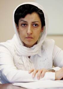 Nobel della Pace a Narges Mohammad per aver combattuto oppressione donne in Iran