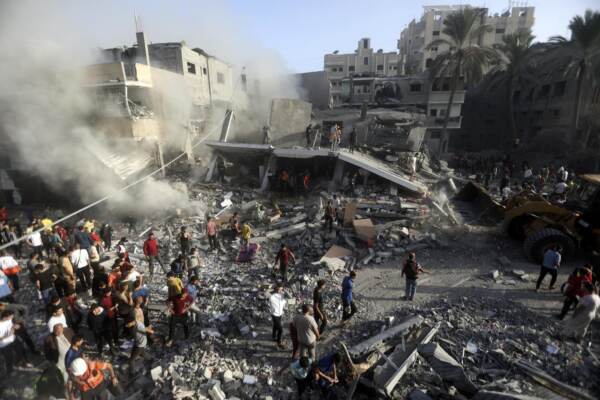Conflitto Israele Palestina - bombardamenti a Gaza