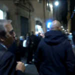 Libertà di stampa, Gasparri fischiato all’ingresso in Commissione Vigilanza Rai