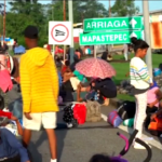 Messico, migliaia di migranti bloccano il traffico in autostrada
