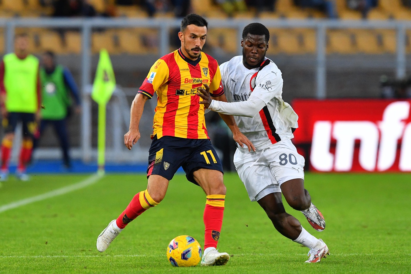 Lecce-Milan 2-2, Salentini rimontano in 3 minuti Lecce-Milan 2-2, Salentini rimontano in 3 minuti