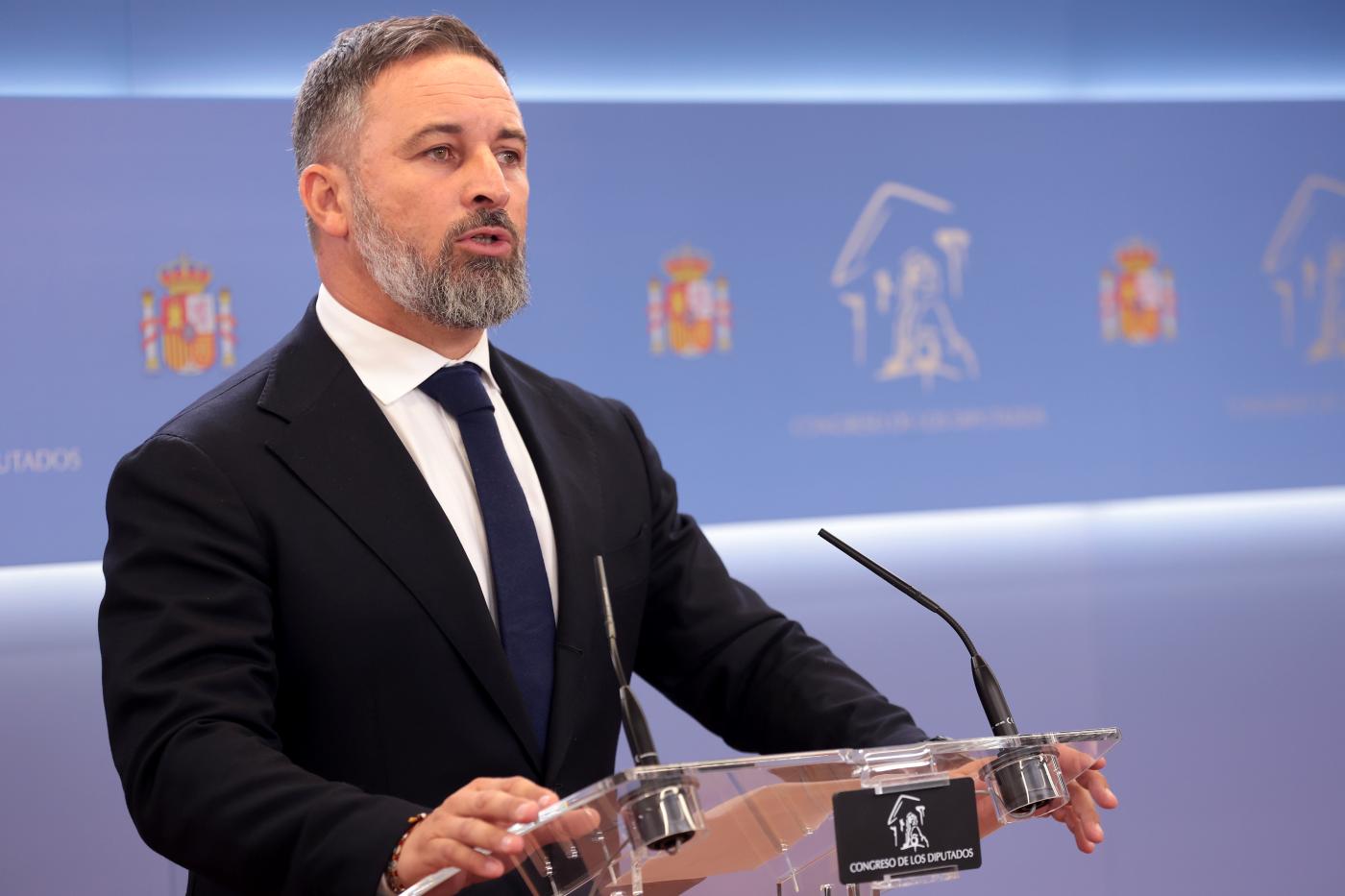 Spagna, Vox denuncia Sanchez e chiede sospensione sua investitura