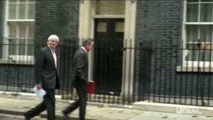 Londra, riunione di gabinetto: a Downing Street si rivede David Cameron