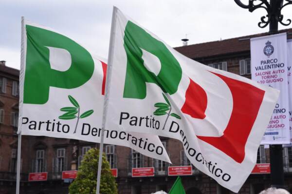 Protesta PD in Piazza Castello