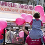 Diritti, oggi a Padova al via udienze per atti nascita bimbi con 2 mamme