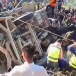 India, bus precipita su strada per Himalaya: almeno 37 morti
