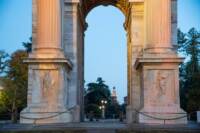 Milano - Attivisti di Ultima Generazione imbrattano l’Arco della Pace