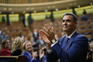 Spagna, Sanchez resta premier: ottenuta fiducia dal Congresso