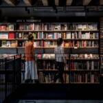 Libri, report Fondazione Feltrinelli su Futuro Editoria: l’Italia che legge è donna, le ragazze sono le lettrici di domani