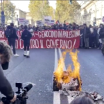Scuola, tensioni tra studenti e polizia durante il corteo a Torino