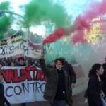 A Milano un migliaio di studenti in corteo contro la ‘scuola del merito’