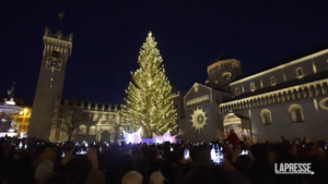 Trento, in 15mila all’apertura dei mercatini di Natale