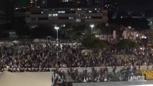 Israele, migliaia di persone in piazza per liberazione ostaggi