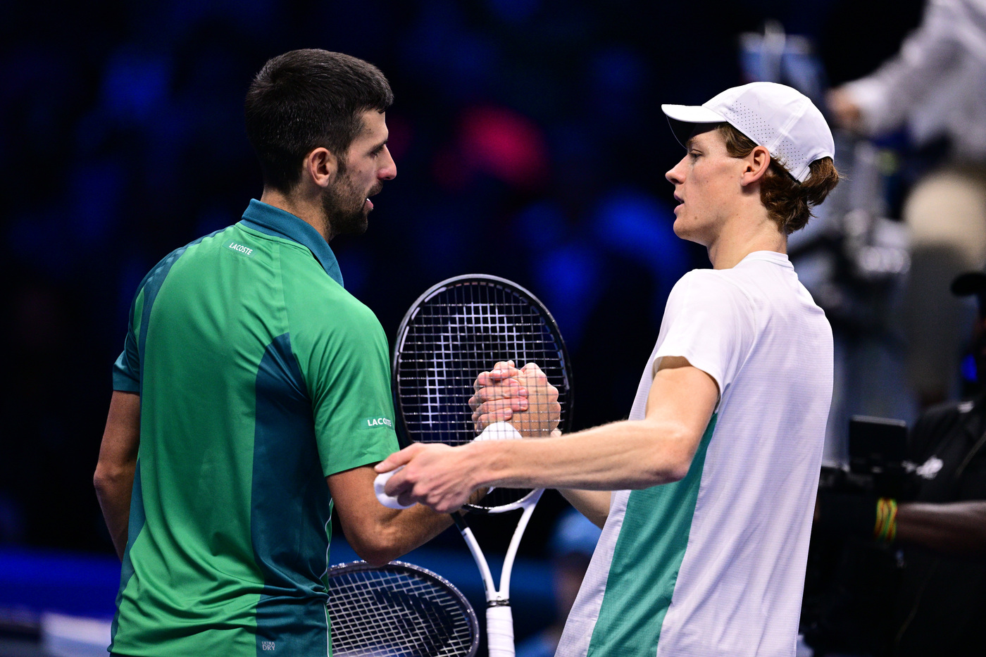 Sinner in campo contro Djokovic al Six Kings Slam – La diretta Sinner in campo contro Djokovic al Six Kings Slam – La diretta