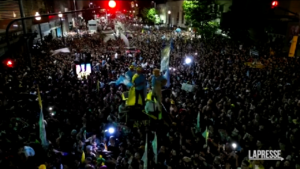 Argentina, i sostenitori di Milei in festa a Buenos Aires