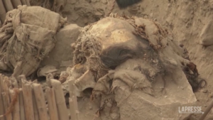 Perù, ritrovate a Lima mummie di 1.000 anni fa