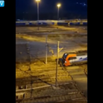 Domodossola, macchinista si lancia in corsa da treno merci guasto