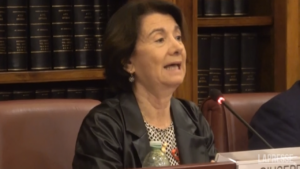 Femminicidi, Roccella: “Violenze sintomo di uomini che non accettano la libertà femminile”